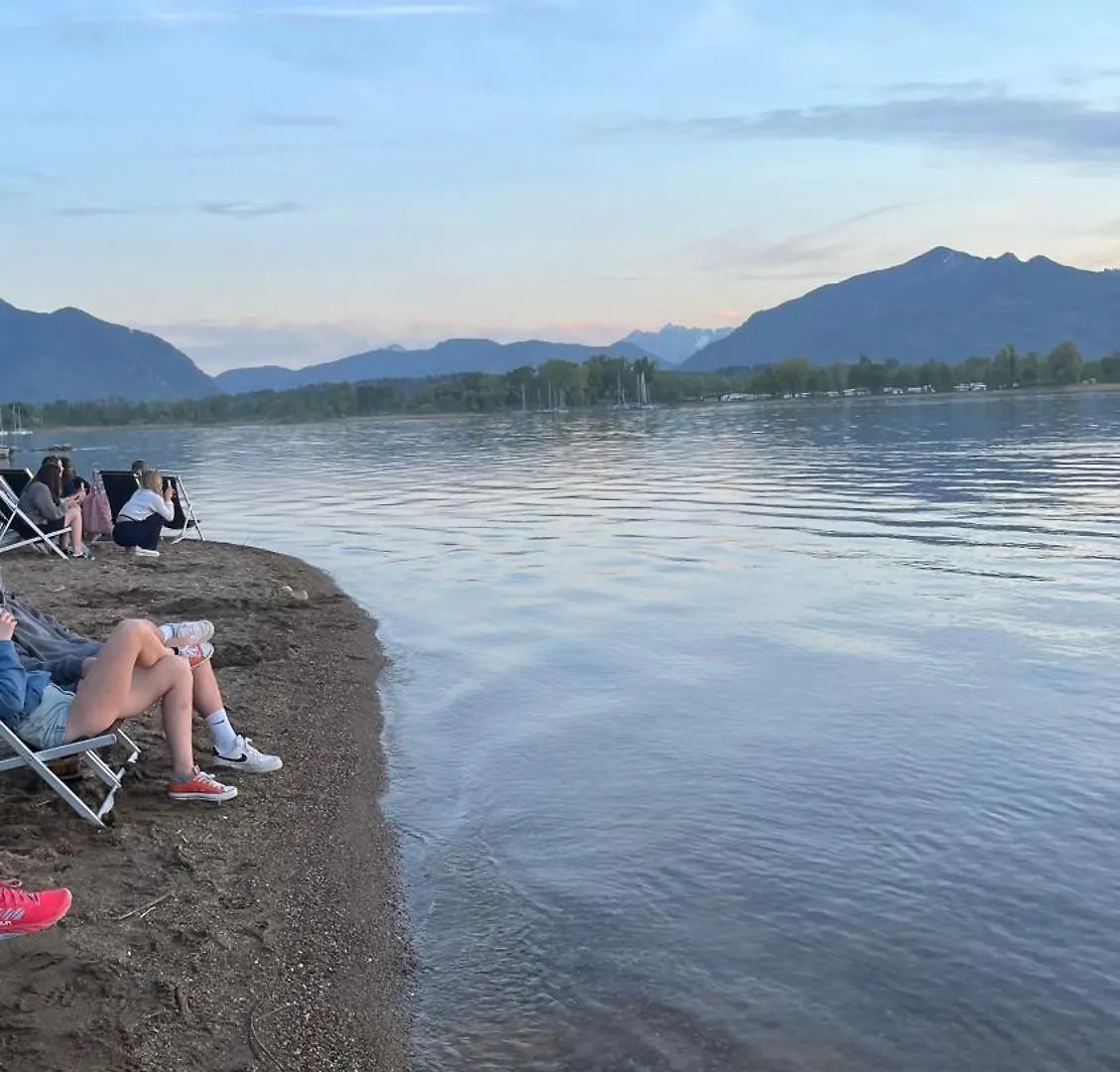 Chiemgauloft , 5 Sterne Ferienwohnung Am Chiemsee Ubersee Apartment