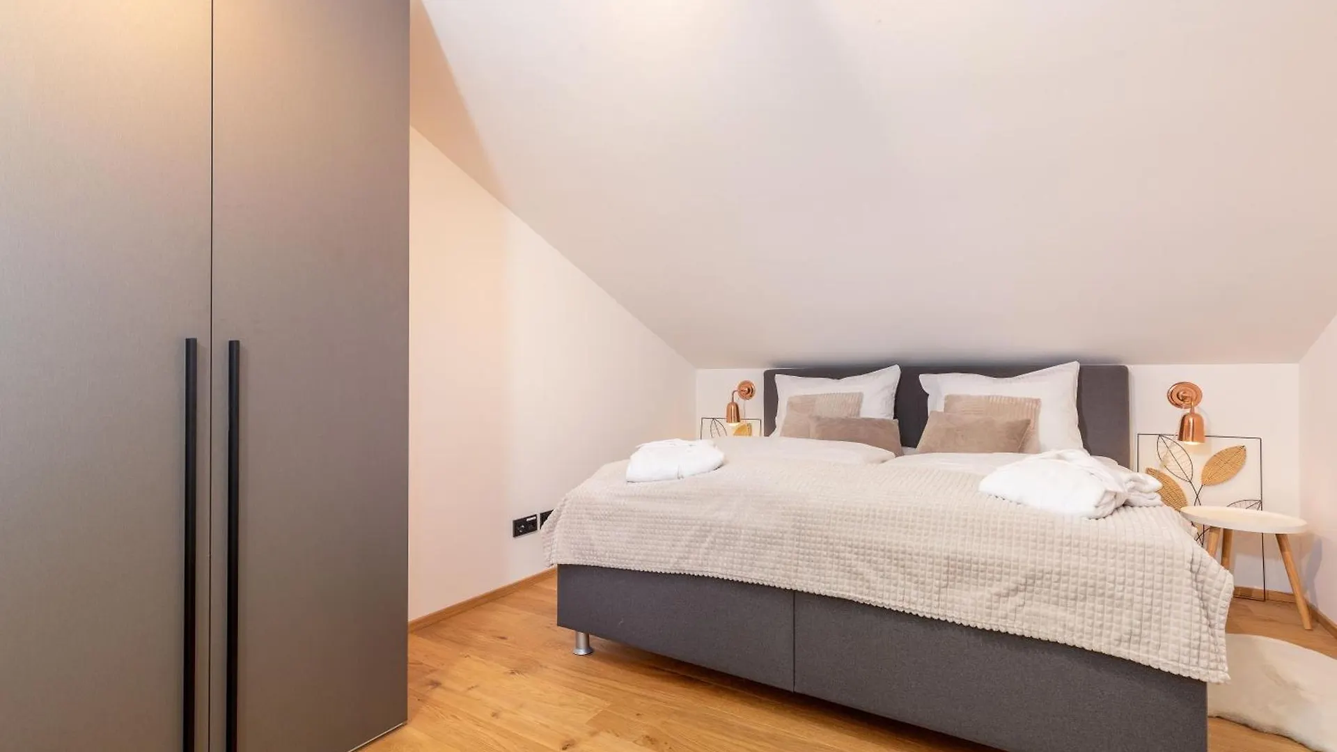 Chiemgauloft , 5 Sterne Ferienwohnung Am Chiemsee Ubersee Apartment
