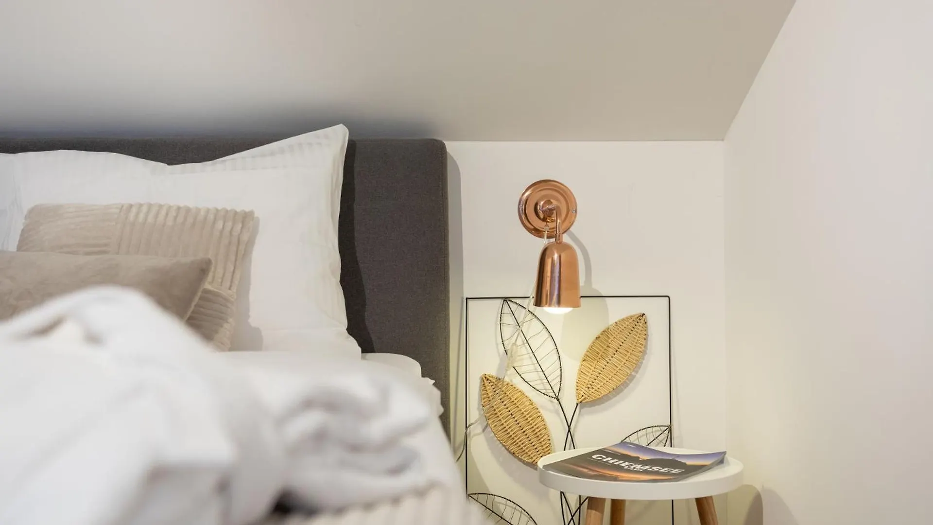 Chiemgauloft , 5 Sterne Ferienwohnung Am Chiemsee Ubersee Apartment